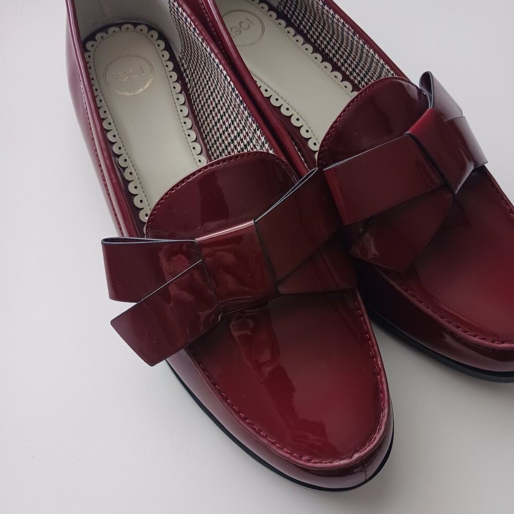 1901 Reenie Loafer, Red Patent Leather w/ Bows, size 11